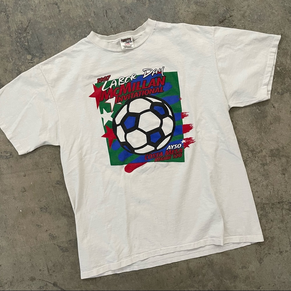 ❤️ …. Vintage 1997 soccer tee